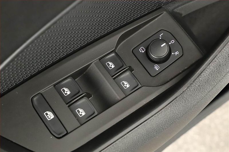Škoda Octavia (2022) 2.0 TDI, Automat, Kůže, Navi - fotka 20 z 21