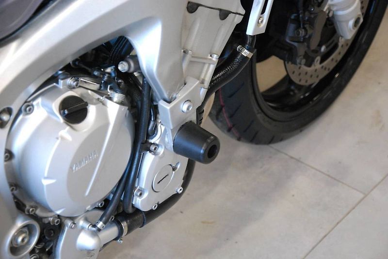 Yamaha FZ 6 S Fazer (2008) FZ6 S - nové pneu, hezký stav, - fotka 12 z 20