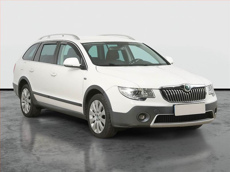 Škoda Superb (2013) Scoutline 2.0 TDI, Navi - fotografie inzerátu