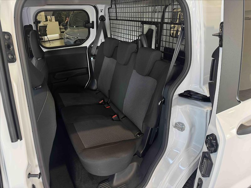 Ford Transit Courier (2026) 1,5 EcoBlue 73 kW /100 koní, 6 - fotka 13 z 14
