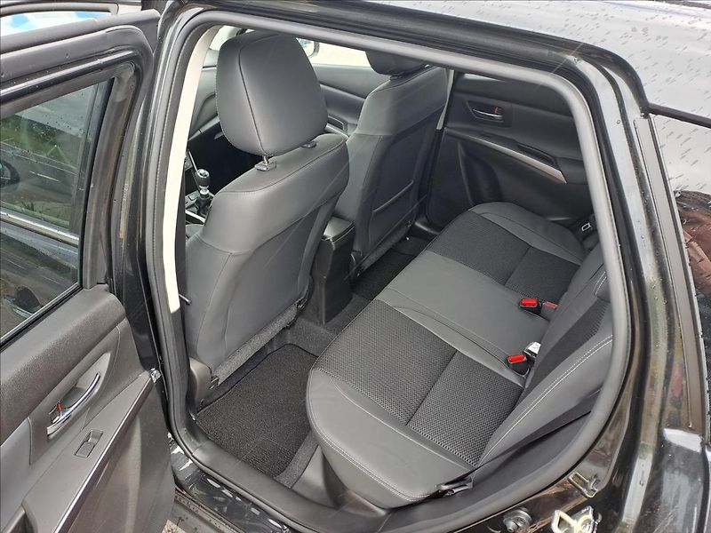 Suzuki S-Cross (2026) 1,4 BoosterJet Elegance Pano - fotka 18 z 25