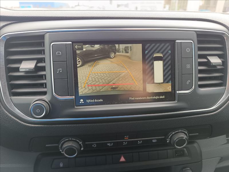 Opel Vivaro 2,0 CDTi Crewvan - fotka 18 z 21