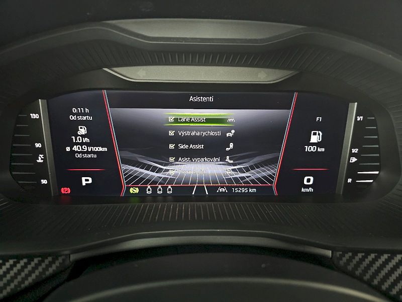 Škoda Kamiq (2025) 1.5TSI 110kW DSG MONTE CARLO T - fotka 13 z 33