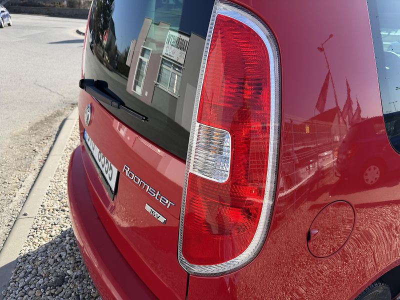 Škoda Roomster 1,4i 16V/63kW - KLIMA,ABS - fotka 50 z 59
