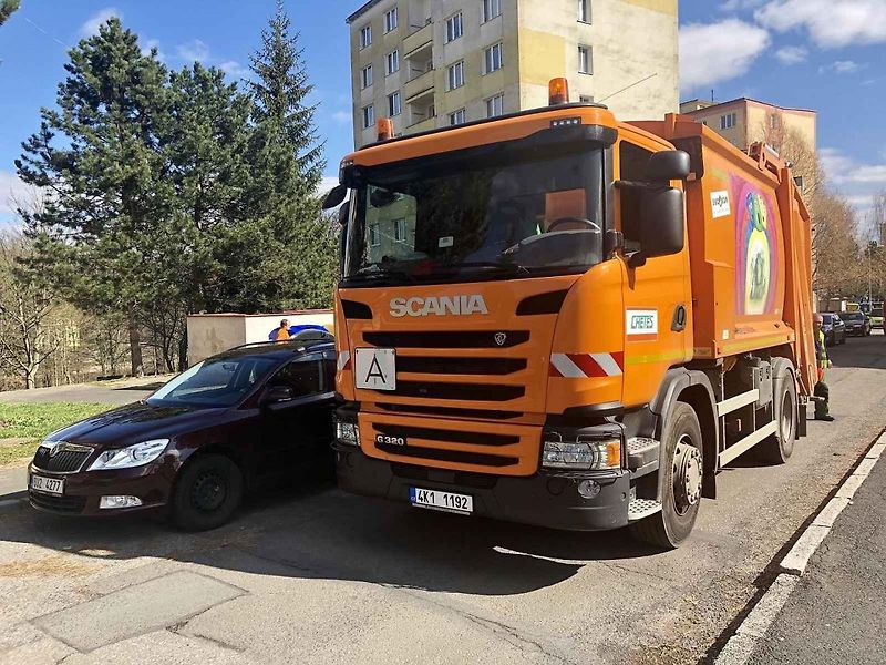 Popelářský vůz Scania G320.