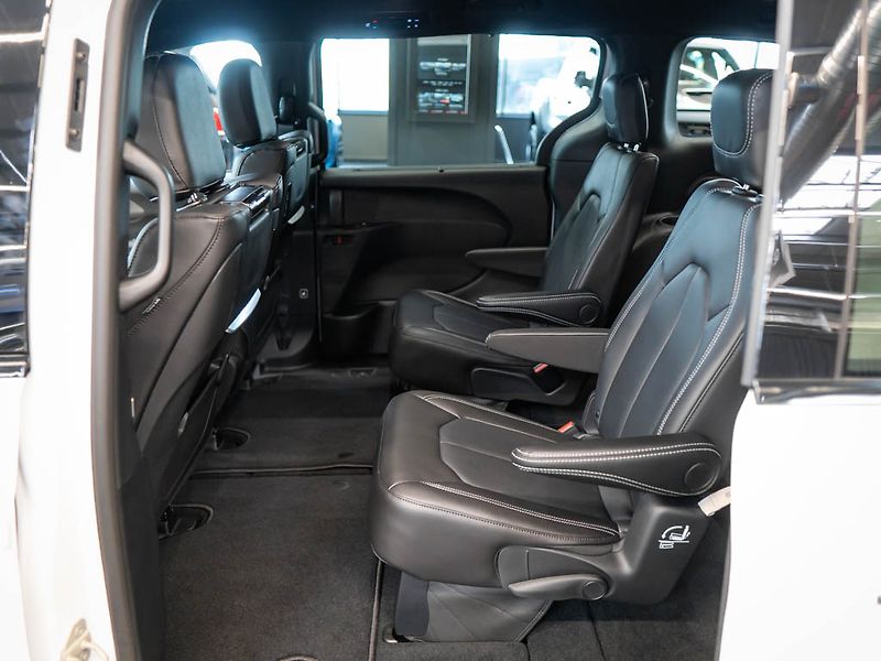Chrysler Pacifica (2026) 3.6 Select AWD, 360 Cam 2x LCD - fotka 29 z 35