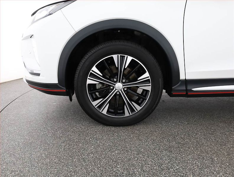 Mitsubishi Eclipse Cross (2018) 1.5 T-MIVEC, 4X4, Automat - fotka 17 z 17