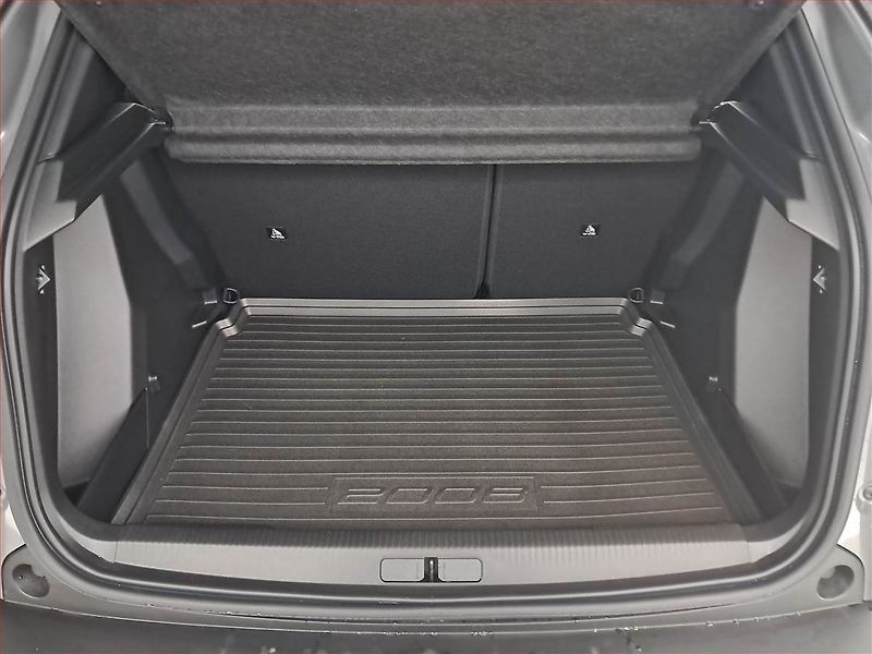 Peugeot 2008 (2025) 1.2 PureTech - fotka 13 z 20