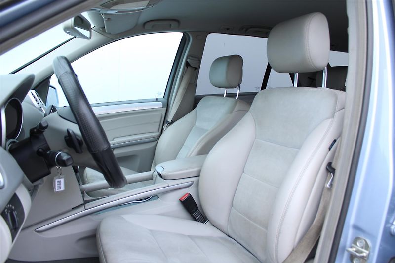 Mercedes-Benz Třídy M ML 350 CDI 170kW 4MATIC ČR - fotka 10 z 22