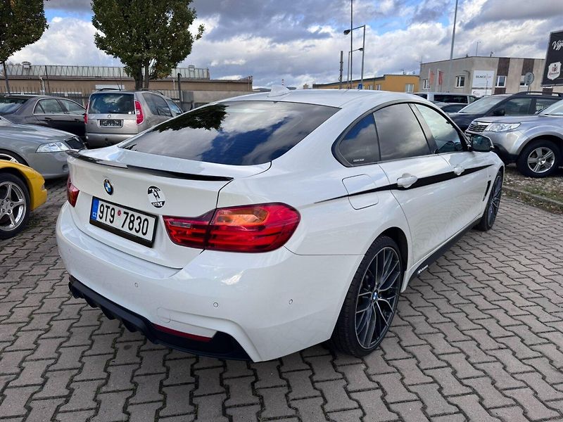 BMW Řada 4 (2016) 420D 2,0 135KW XDRIVE MPACKET - fotka 4 z 50