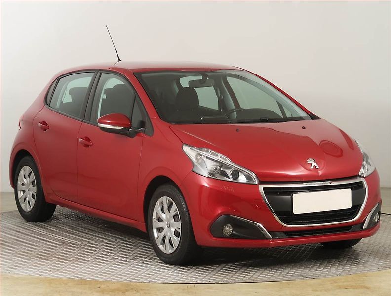 Peugeot 208 (2017) 1.2 PureTech, ČR,1.maj - fotka 1 z 15