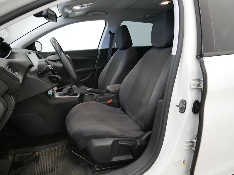 Peugeot 308 - fotka 6 z 6