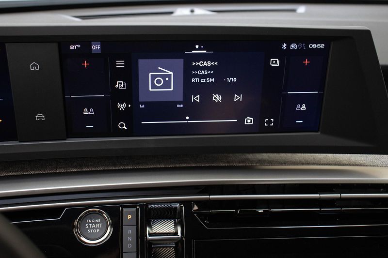 Peugeot 3008 ALLURE Hybrid 145 e-DCS6 - fotka 14 z 16