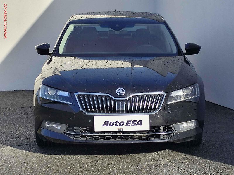 Škoda Superb (2016) 2.0TSi 4x4, ČR, DSG, bixen - fotka 2 z 37