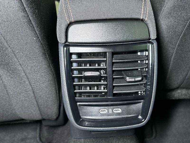 Škoda Kamiq Top Selection - fotka 22 z 29