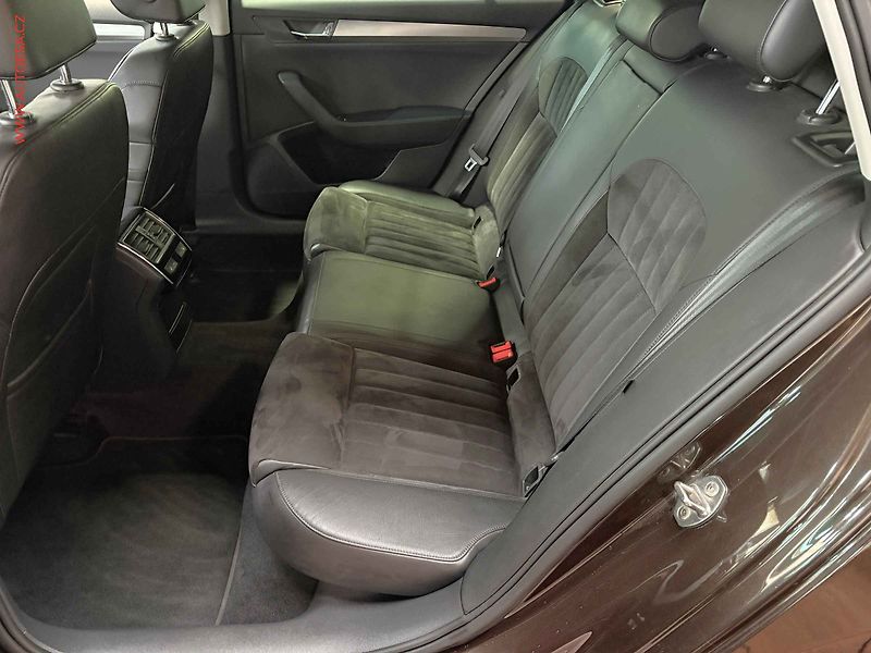 Škoda Superb (2015) 2.0 TDi 4x4, DSG, STK8/28 - fotka 10 z 17