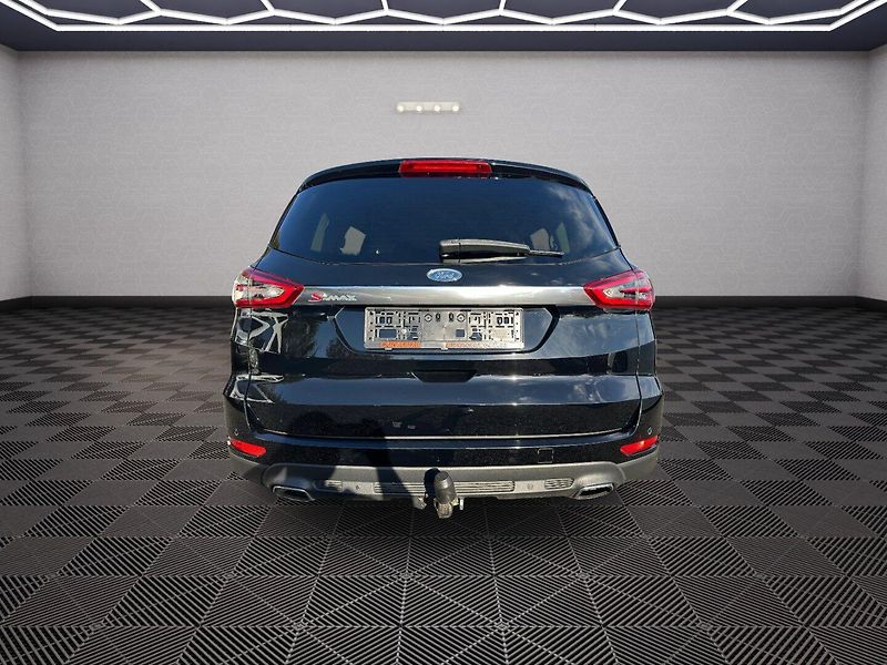 Ford S-MAX (2016) 2,0TDCI154kw Bi-Turbo Titanium - fotka 6 z 29