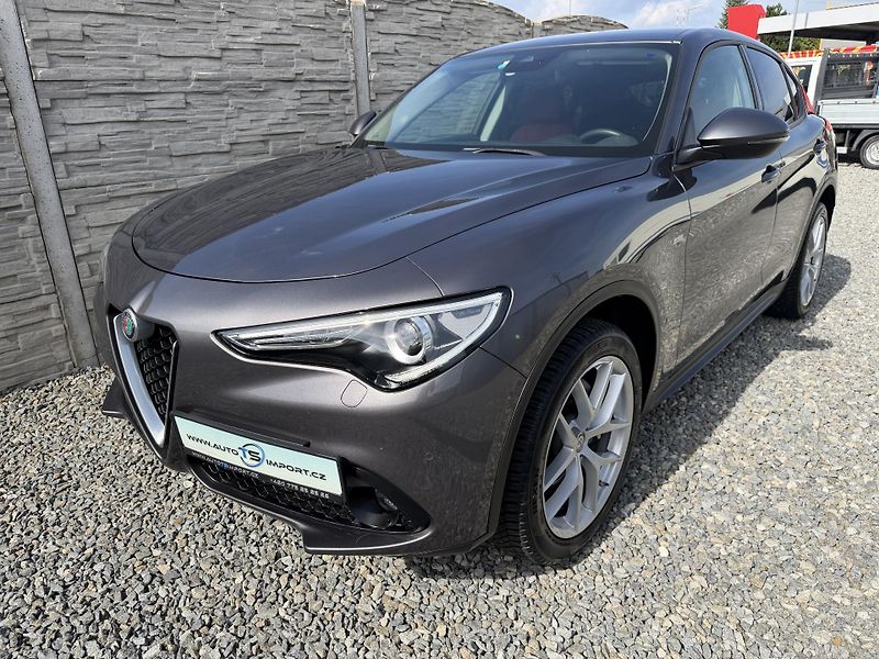 Alfa Romeo Stelvio 2.2JTDM Q4 4x4 210PS VELOCE 1A - fotka 2 z 167