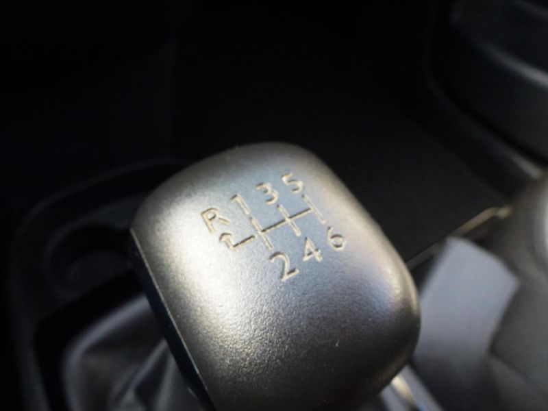 Citroën Grand C4 SpaceTourer 1,2 Pure Tech 130 7míst - fotka 32 z 45