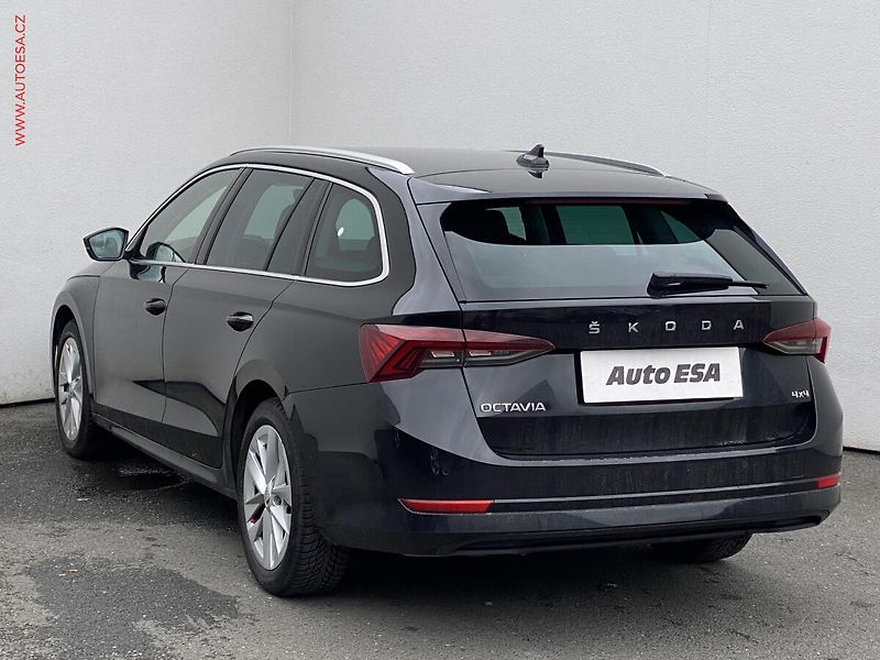 Škoda Octavia (2023) 2.0 TSi 4X4, ČR, Style, DSG - fotka 6 z 18