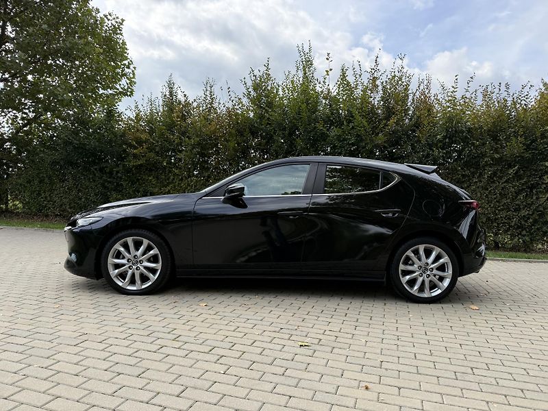 Mazda 3 2.0 Skyactiv-X Mild-Hybrid - fotka 5 z 35