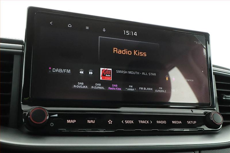 Kia Ceed (2024) 1.5 T-GDI - fotka 9 z 18