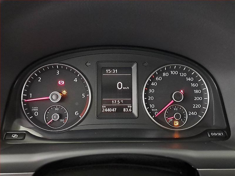 Volkswagen Touran (2012) 1.6 TDI, Tempomat - fotka 11 z 14