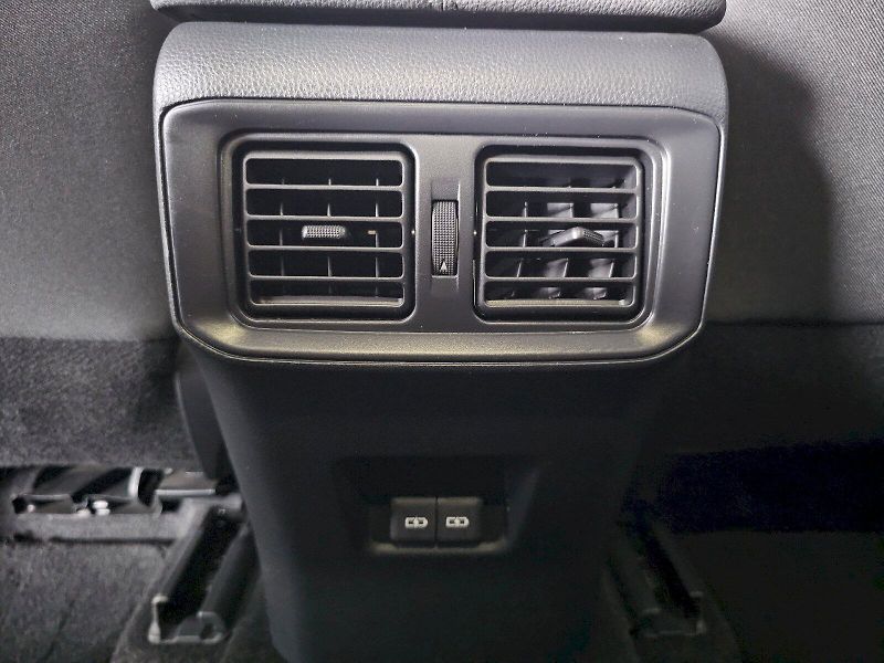 Toyota RAV4 (2022) 2.0i 4x4 6MT COMFORT STYLE - fotka 22 z 28