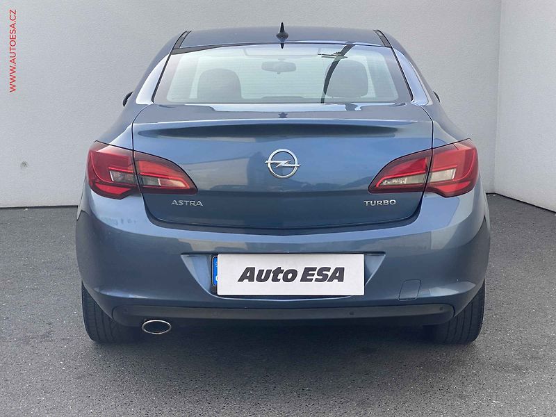 Opel Astra (2016) 1.4T, ČR, AC, STK6/28 - fotka 5 z 19