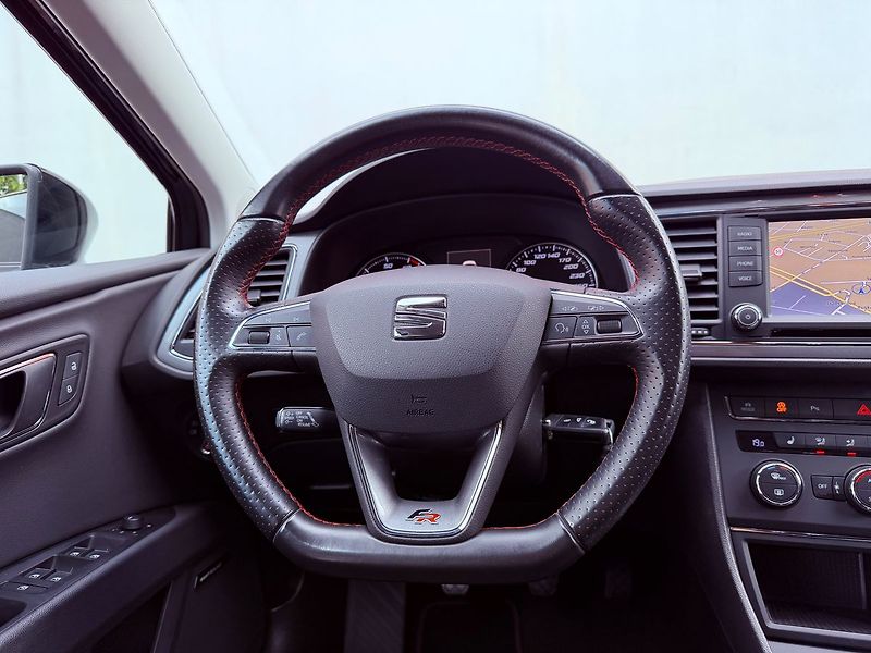Seat Leon 1.4 TSi FR, Serviska - fotka 18 z 30