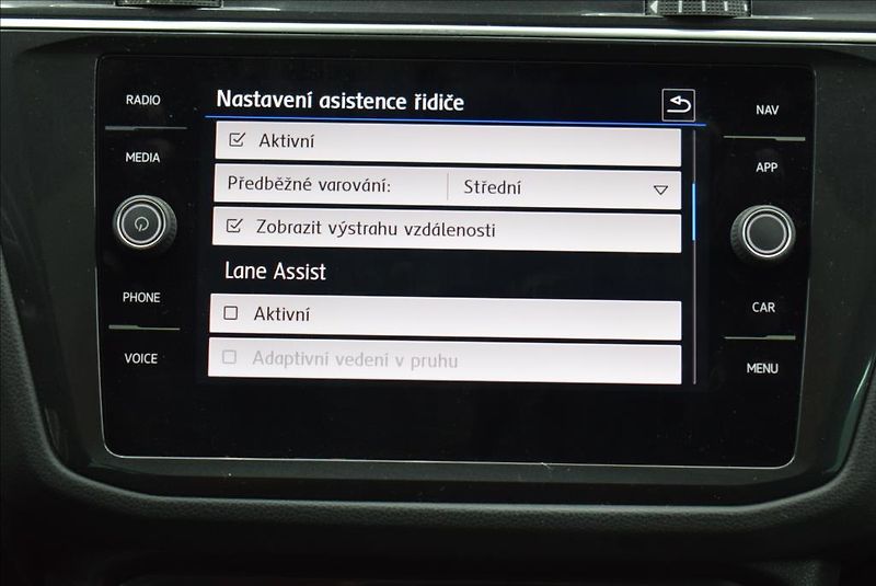Volkswagen Tiguan 2,0 TDi, virtual,pano,navi, - fotka 30 z 44