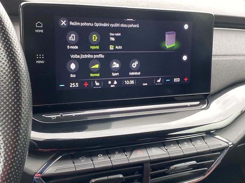 Škoda Octavia (2021) Combi 1.4 TSI iV DSG Style - fotka 16 z 36