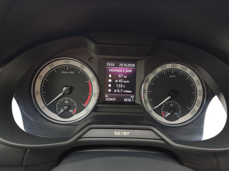 Škoda Octavia (2019) 1,5 TSI Laurint Klement - fotka 6 z 25
