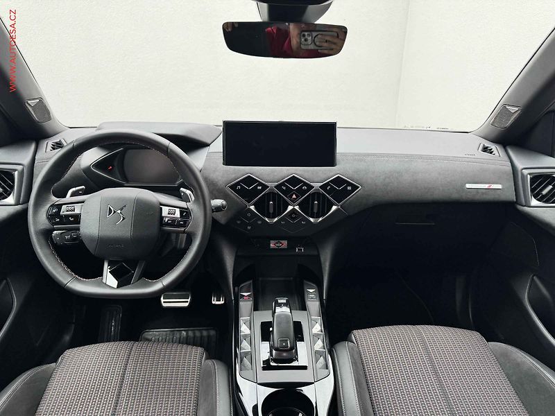 DS Automobiles DS3 (2022) 1.2 PT, AT, LED, navi - fotka 8 z 17