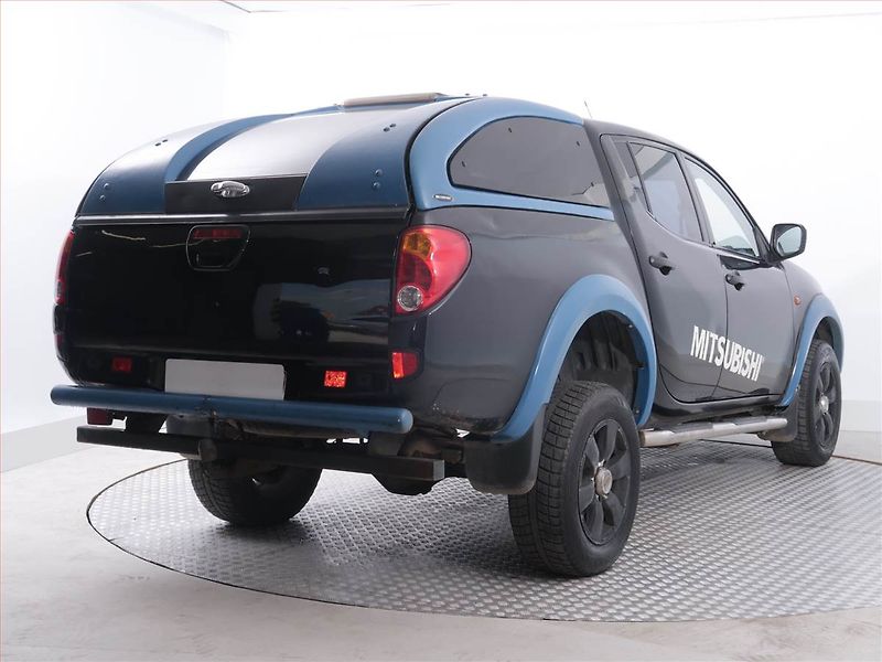 Mitsubishi L200 (2007) 2.5 DI-D, 4X4 - fotka 5 z 17