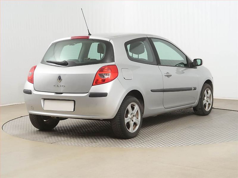 Renault Clio (2008) 1.2 16V , po STK, Klima - fotka 3 z 12