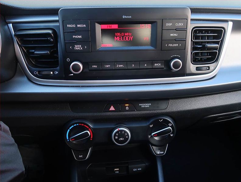 Kia Rio (2021) 1.2 DPI, Serv.kniha - fotka 12 z 16