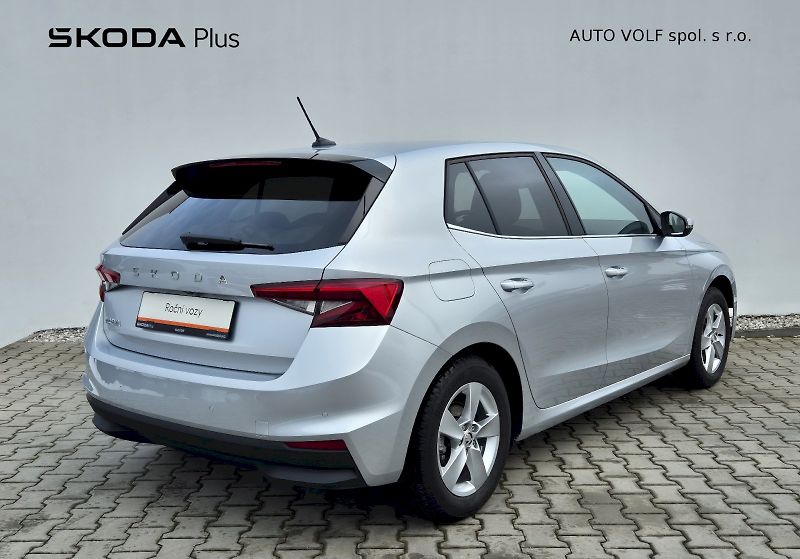 Škoda Fabia (2024) Top Selection 1.0 TSI 85 kW 6° - fotka 2 z 32