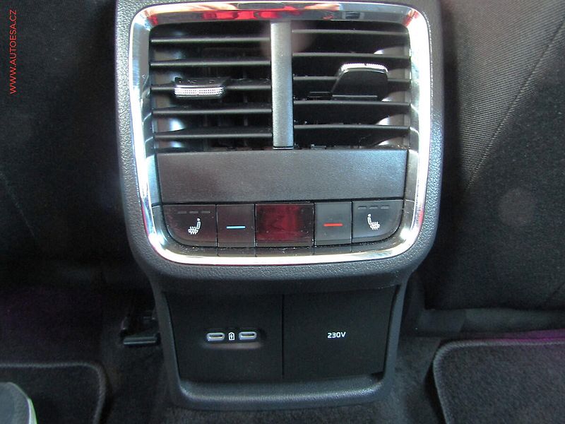 Škoda Octavia (2022) 2.0 TDi, Style, DSG, TZ - fotka 23 z 25