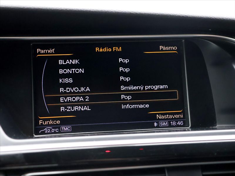 Audi A5 2,0 TFSI 169kW S-Line Xenon - fotka 16 z 27