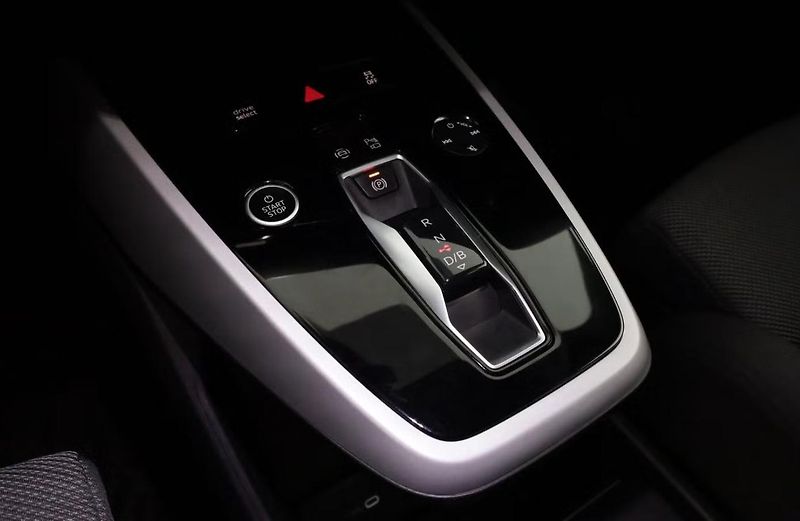 Audi Q4 50 e-tron Q SoH 92% Kamera  - fotka 21 z 23