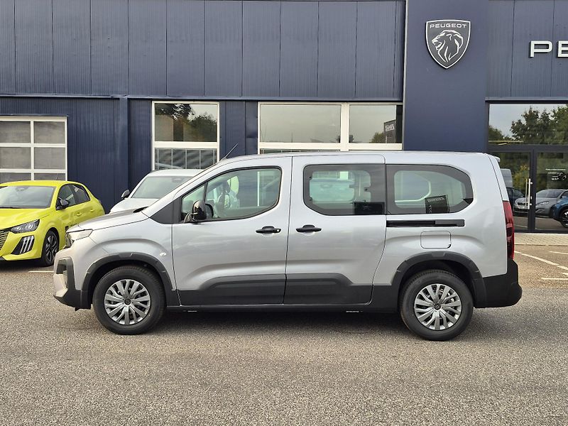Peugeot Rifter (2026) LONG ALLURE BlueHDi 130 MAN6 - fotka 3 z 23
