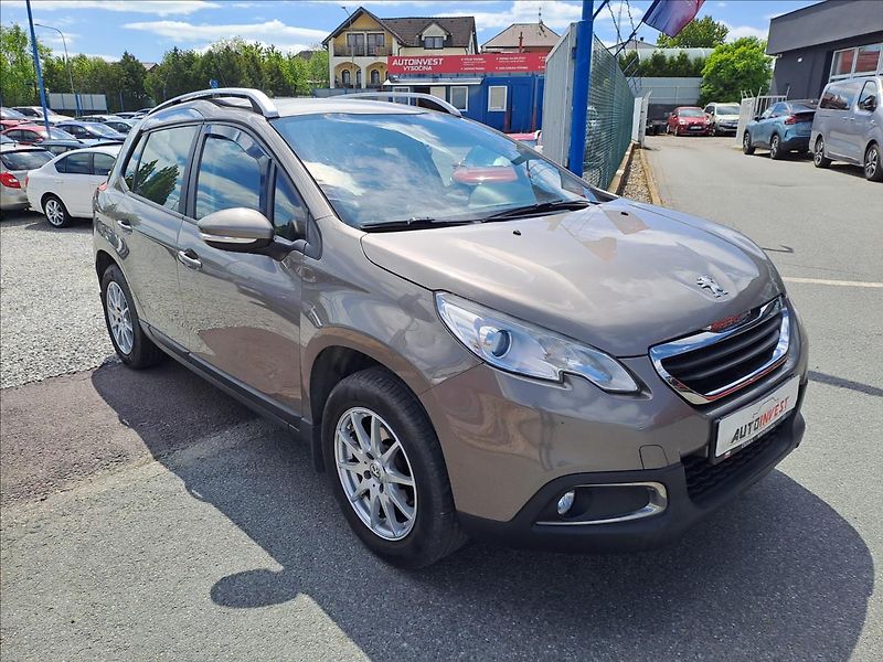 Peugeot 2008 1,2 THP SERVISKA,KOUPENO CZ - fotka 2 z 16