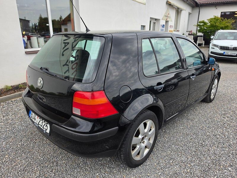Volkswagen Golf (1999) 1.4 i Nová STK - fotka 3 z 18