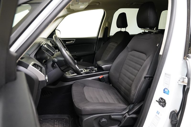 Ford Galaxy - fotka 11 z 25