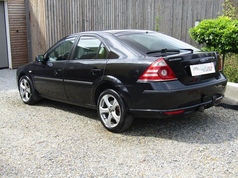 Ford Mondeo (2002) 2.0 TDCi 96kW PERFEKTNÍ STAV - fotka 5 z 36