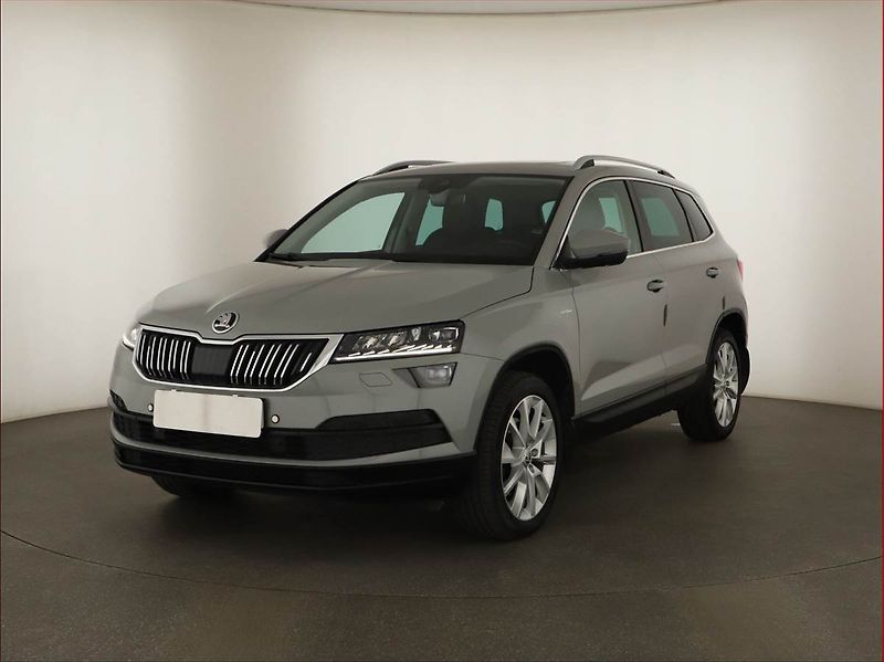 Škoda Karoq (2018) 1.5 TSI, Automat, Kůže - fotka 2 z 19