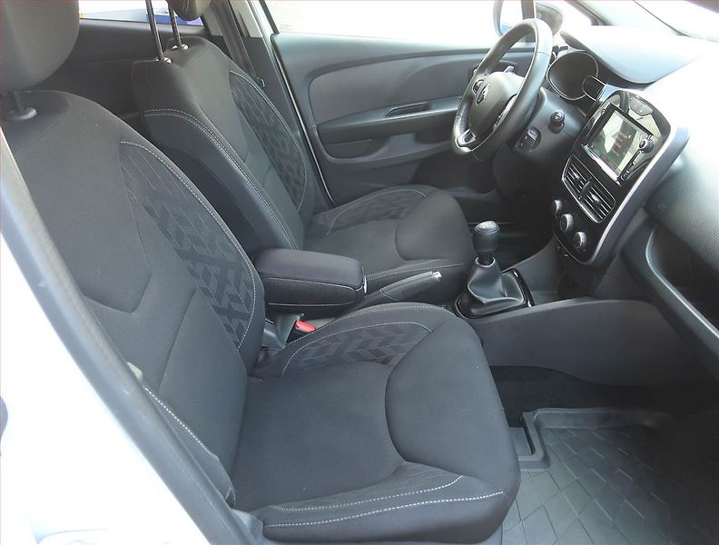 Renault Clio (2020) 0.9 TCe, Serv.kniha, Navi - fotka 9 z 19