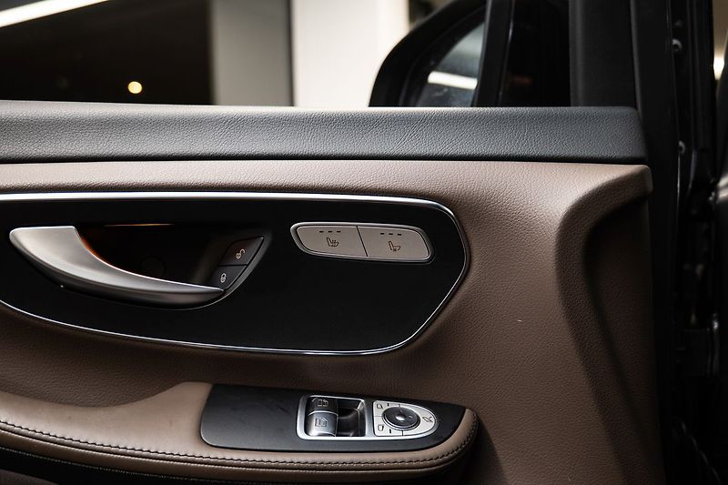 Mercedes-Benz Třídy V d AIRMATIC/4MATIC/Pano/Burmest - fotka 17 z 21