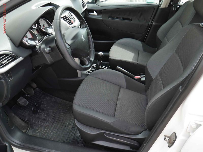 Peugeot 207 (2012) 1.4 HDi, AC, STK4/28 - fotka 9 z 16